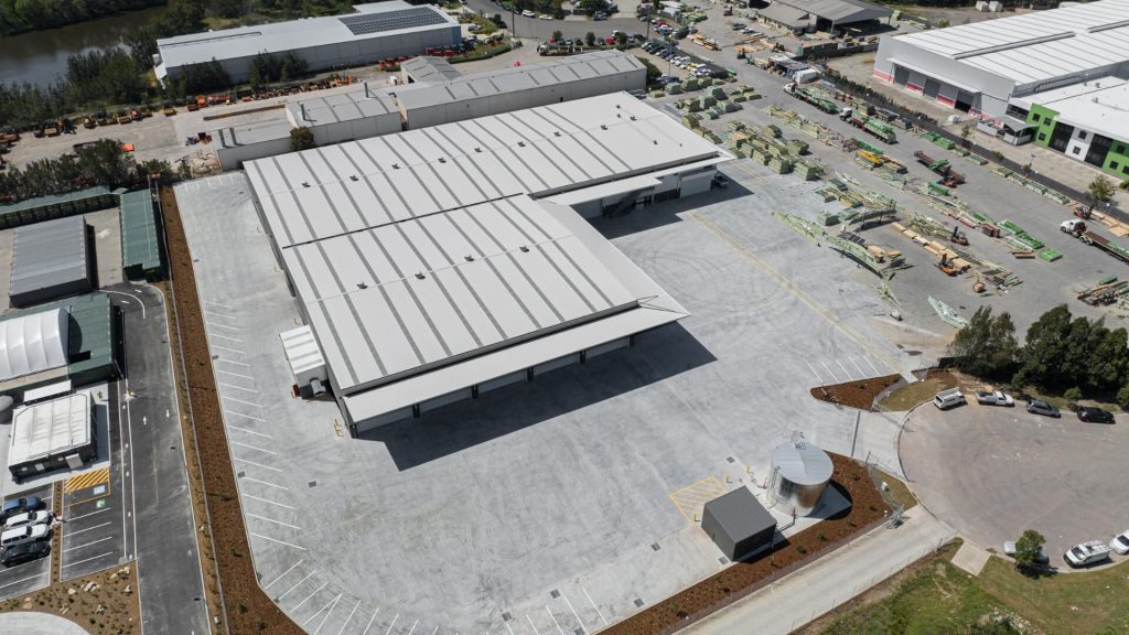 Construction of Bay Timber Frame and Truss (5)